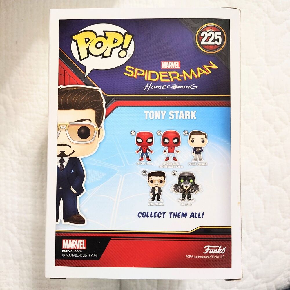 Funko Pop 🍀 Tony Stark #225 ☘️ 2017 Summer Con Exclusive 🌈 New in Protector - Picture 3 of 9
